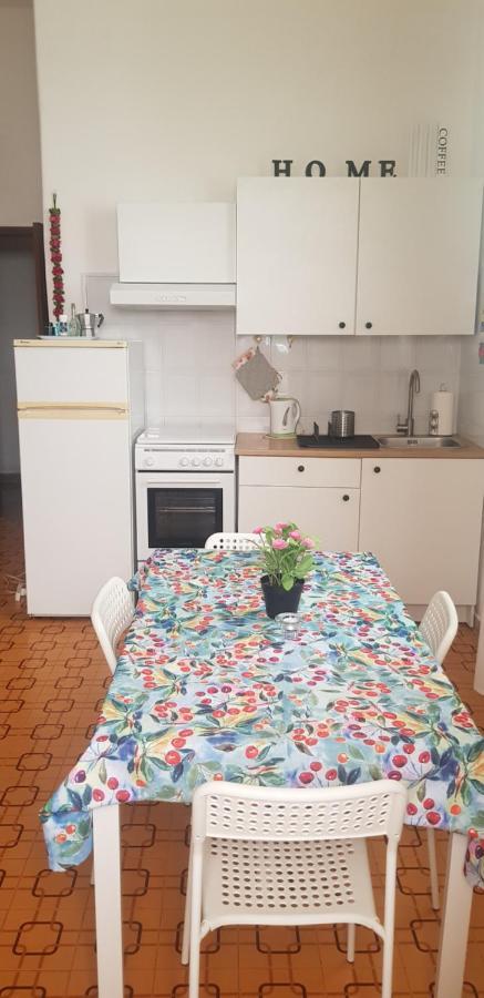 Casa Capri Leilighet Giardini Naxos Eksteriør bilde