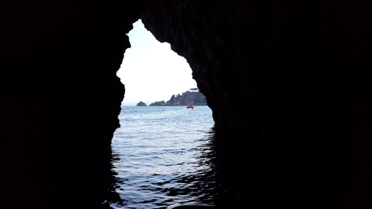 Casa Capri Leilighet Giardini Naxos Eksteriør bilde